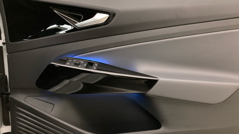 Volkswagen ID.4 109kW Life Pure 52kWh 5dr Auto Electric Estate